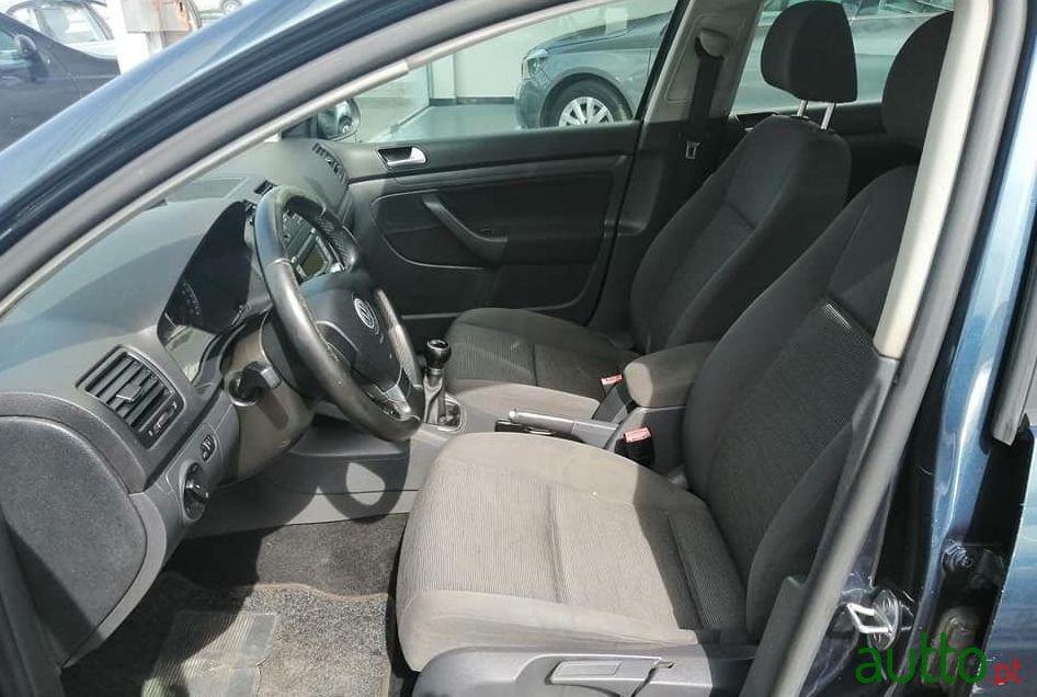 2007' Volkswagen Golf 1.4I Trendline photo #4