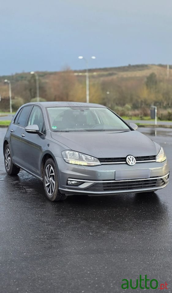 2018' Volkswagen Golf 1.0 Tsi Join photo #4