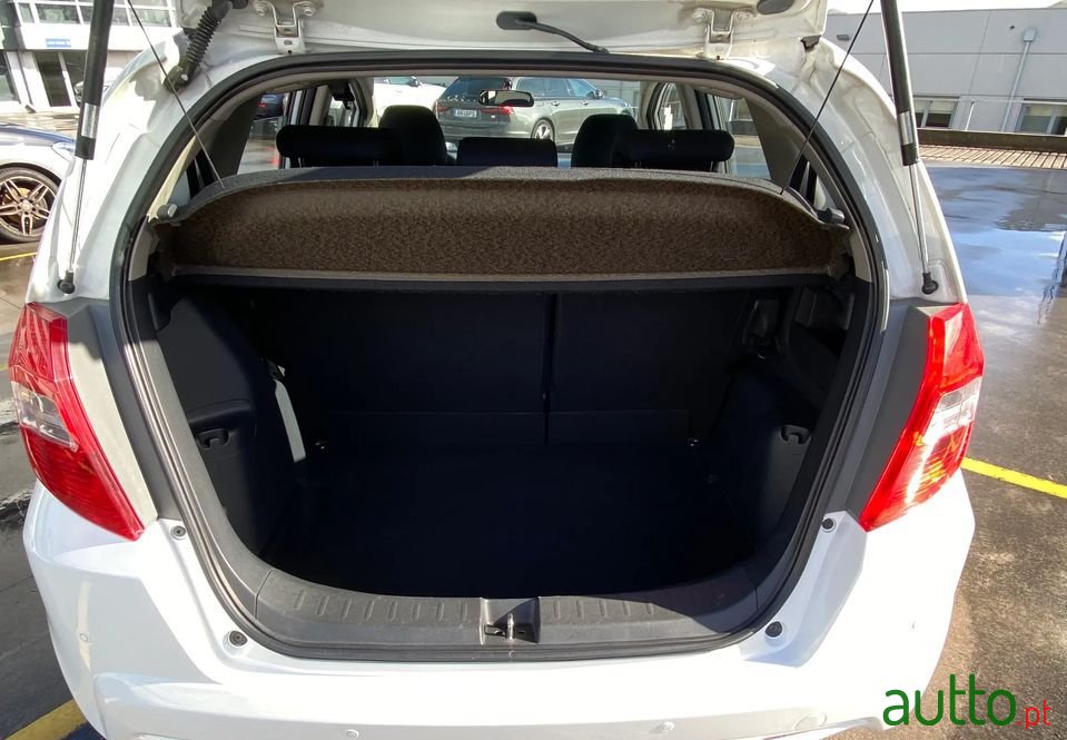 2011' Honda Jazz photo #5