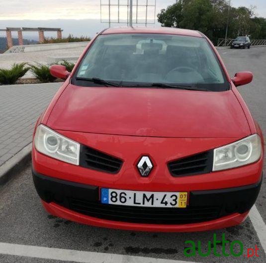 2007' Renault Megane photo #2