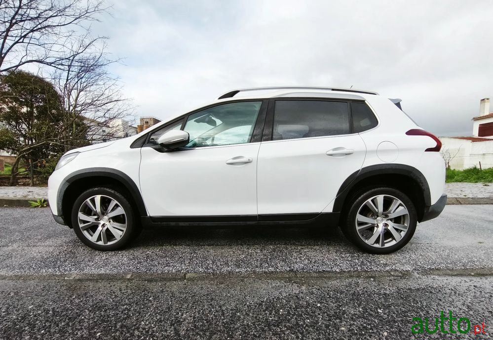 2016' Peugeot 2008 photo #1