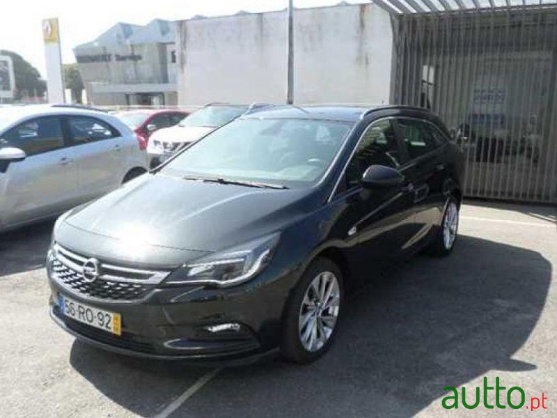 2016' Opel Astra photo #1