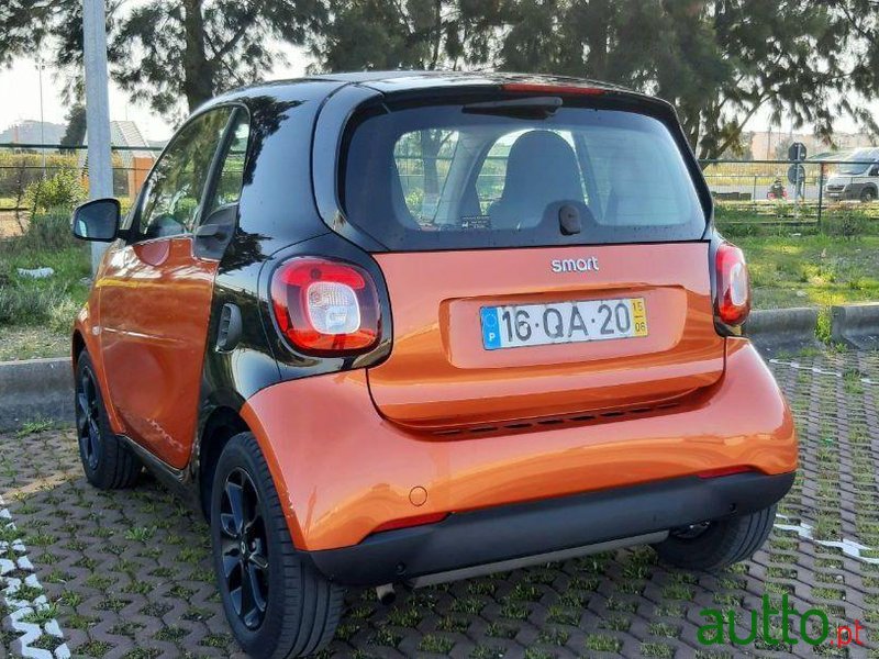 2015' Smart Fortwo Passion photo #2