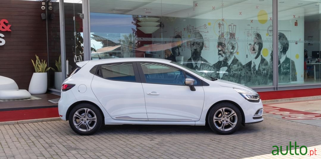 2018' Renault Clio Gt-Line photo #5