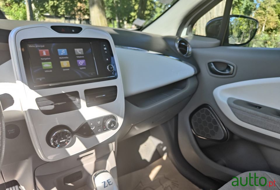 2018' Renault Zoe photo #3