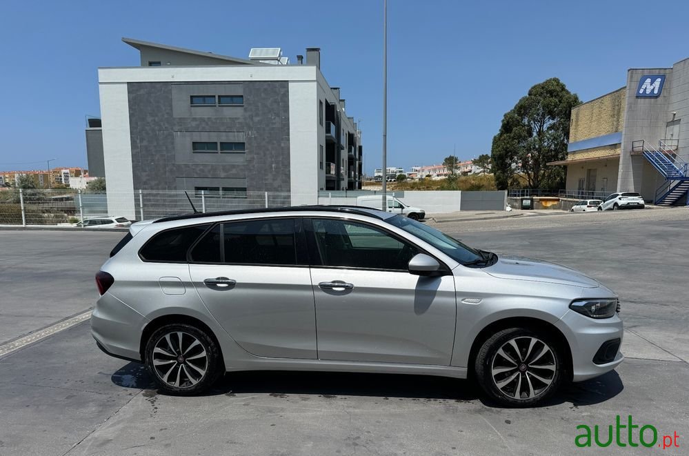 2019' Fiat Tipo Station Wagon photo #3