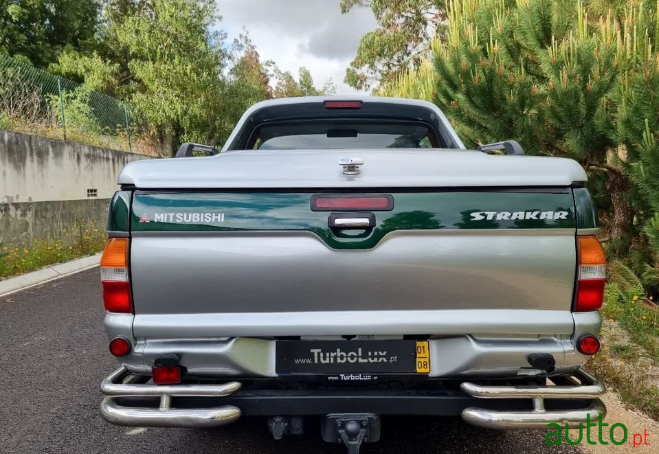 2001' Mitsubishi L200 photo #6