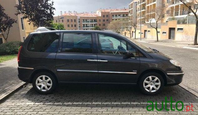 2008' Peugeot 807 photo #3