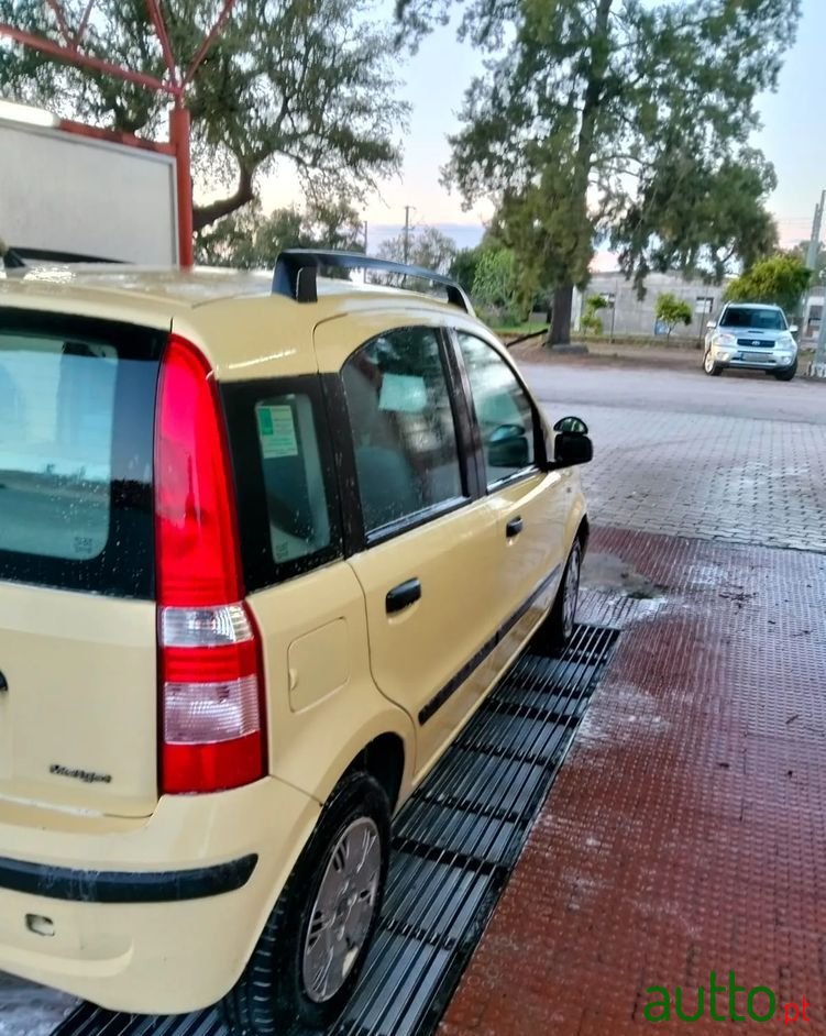 2005' Fiat Panda photo #1