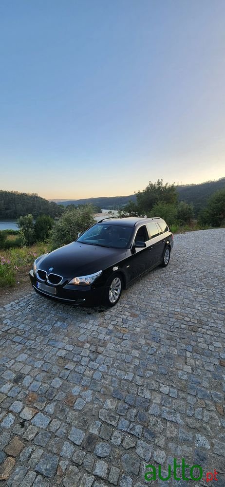 2007' BMW Série 5 Da Touring photo #1