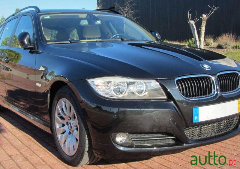 2008' BMW 320 D Touring photo #4