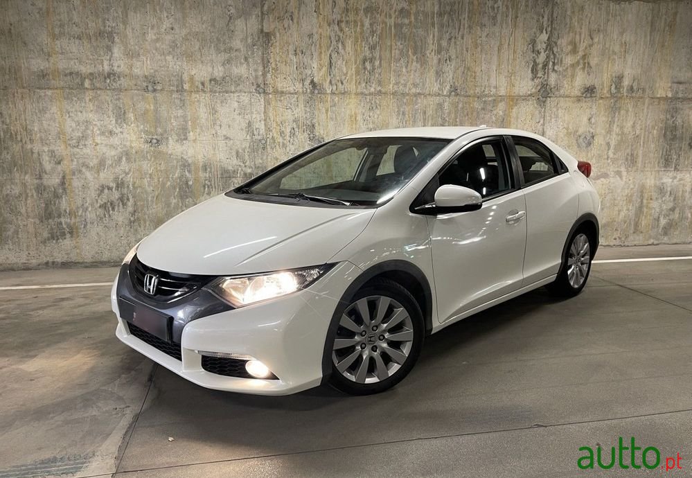 2013' Honda Civic 1.6 I-Dtec Sport photo #1