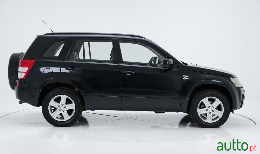 2006' Suzuki Grand Vitara photo #2