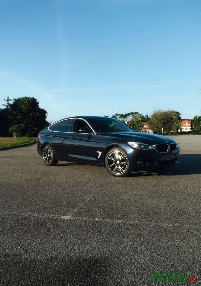 2015' BMW Série 3 D Modern Line photo #1