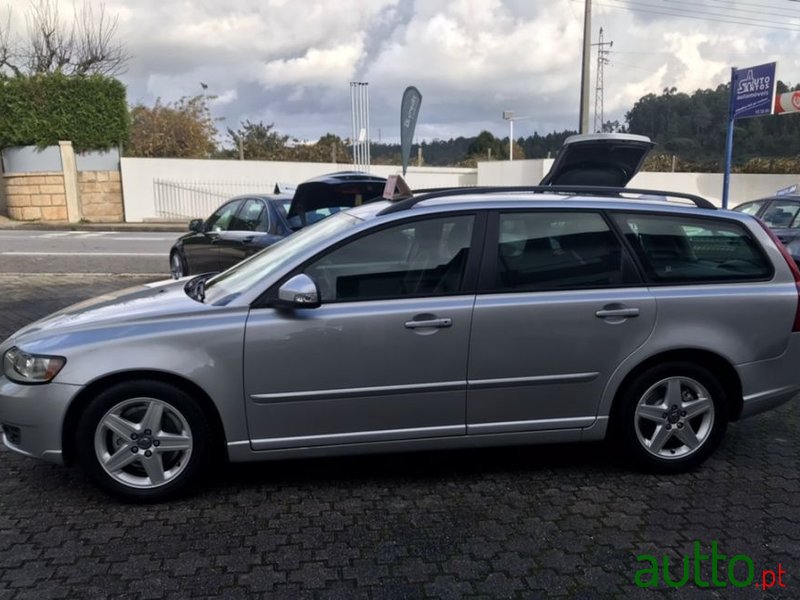 2009' Volvo V50 1.6 D Drive photo #3