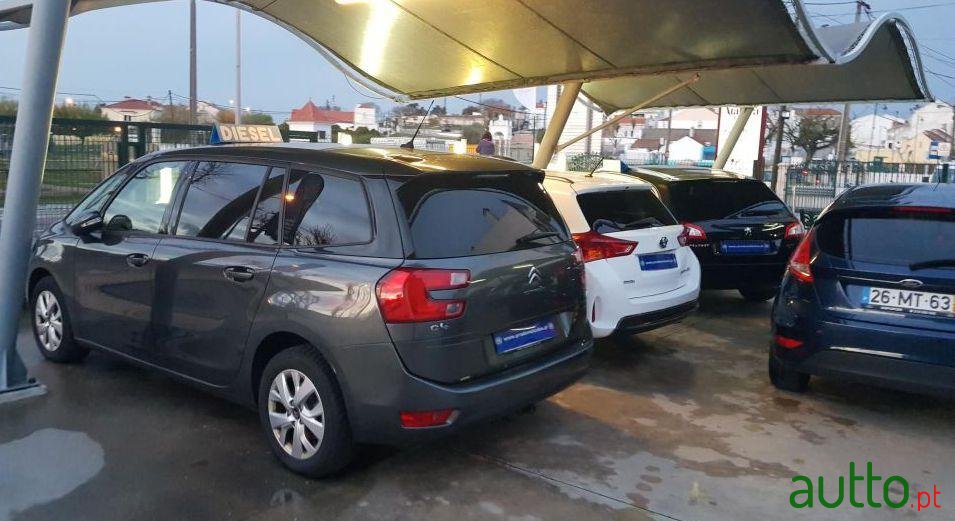 2014' Citroen C4 Grand Picasso photo #1