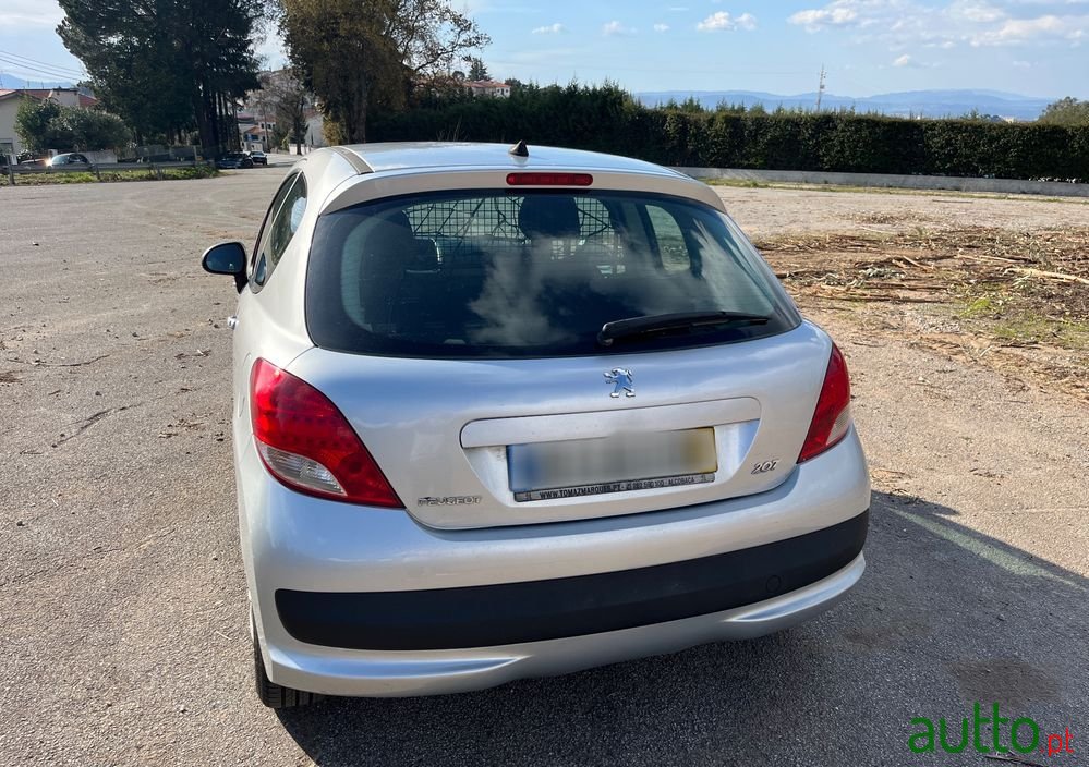 2010' Peugeot 207 1.6 Hdi Sport photo #4