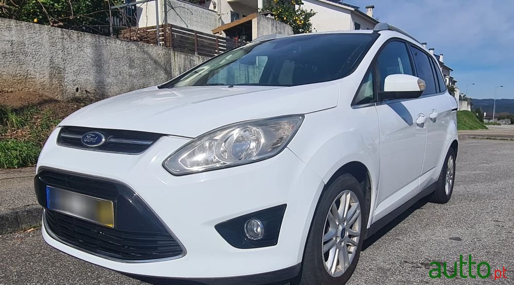 2014' Ford Grand C-MAX photo #1