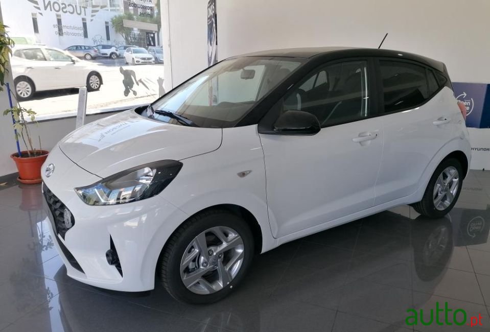 2022' Hyundai i10 photo #3