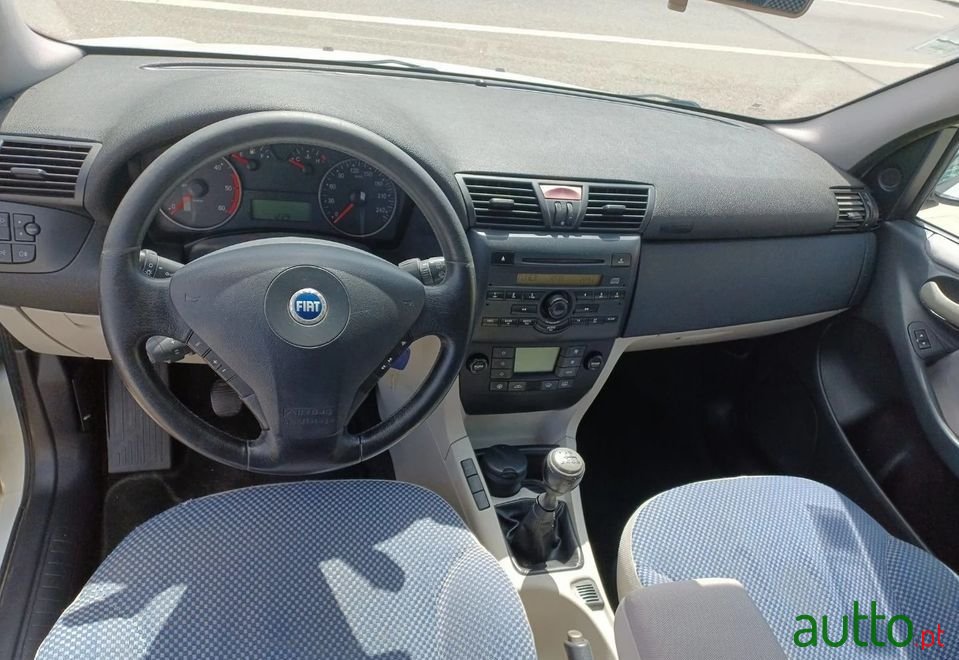 2005' Fiat Stilo Multiwagon photo #5