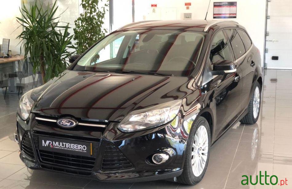 2013' Ford Focus Sw photo #2