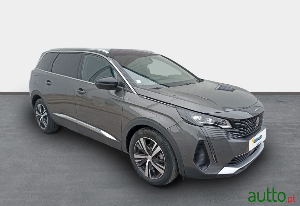 2021' Peugeot 5008 photo #3