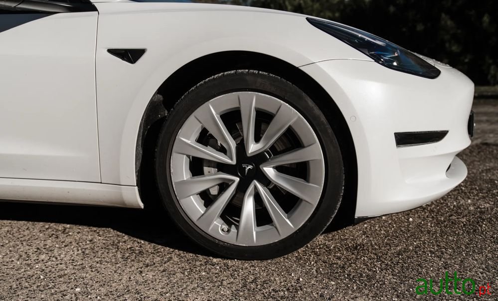 2022' Tesla Model 3 photo #3