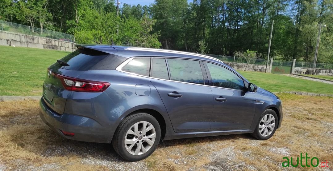 2018' Renault Megane Sport Tourer photo #6