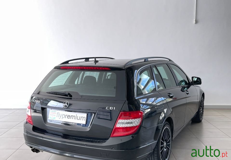 2008' Mercedes-Benz C-200 photo #4