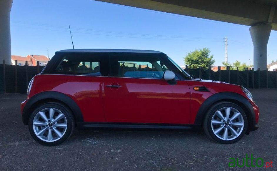 2011' MINI One Ver-D photo #2