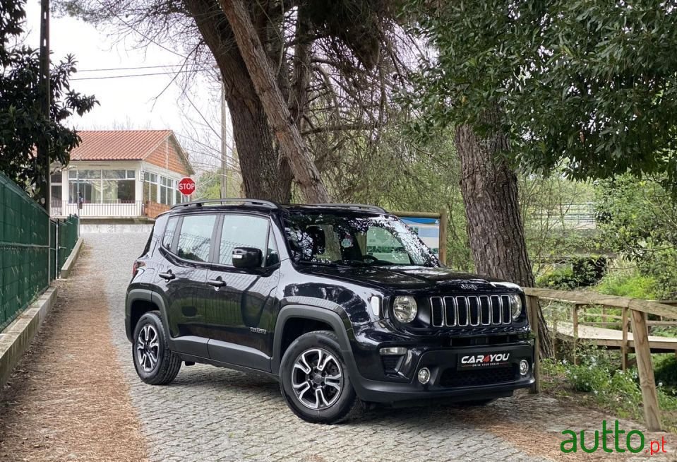 2019' Jeep Renegade photo #4