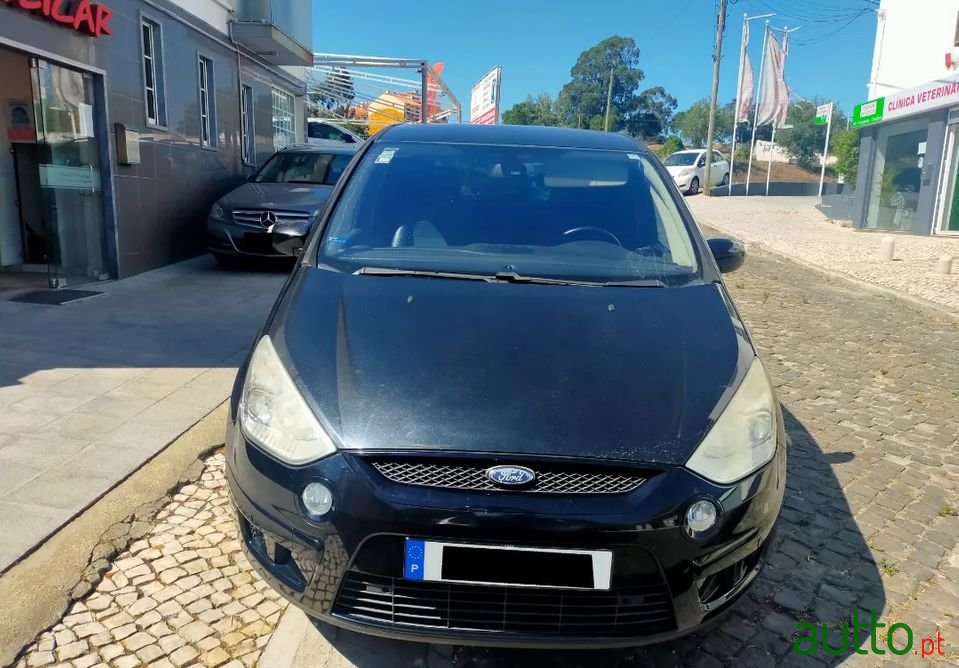 2009' Ford S-Max photo #2