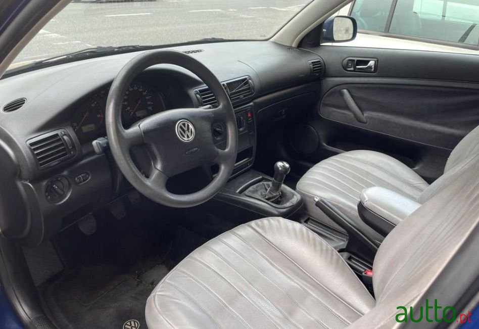 1998' Volkswagen Passat Variant photo #6