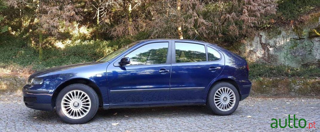 2001' SEAT Leon 1.4I 16V photo #1