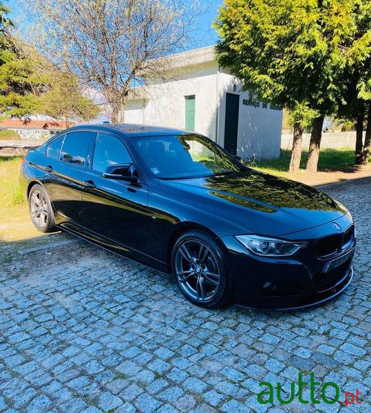 2015' BMW 318 photo #1