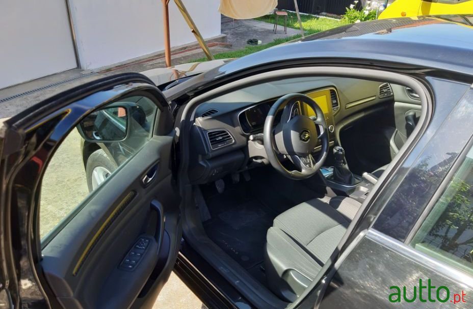 2016' Renault Megane photo #3