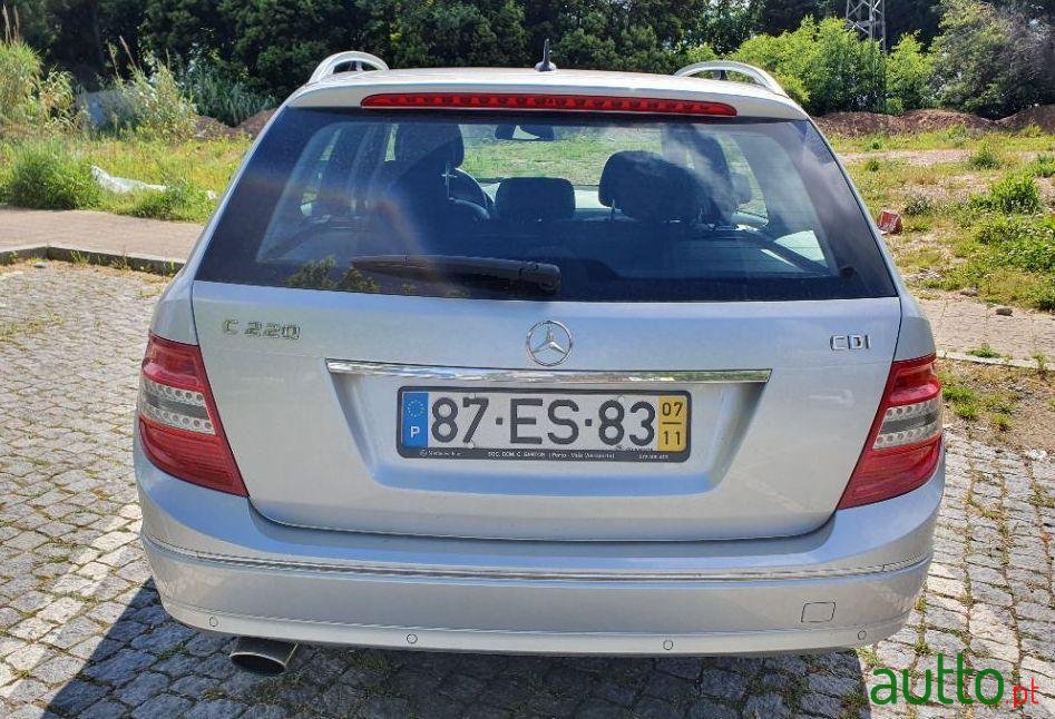 2007' Mercedes-Benz C-220 photo #4