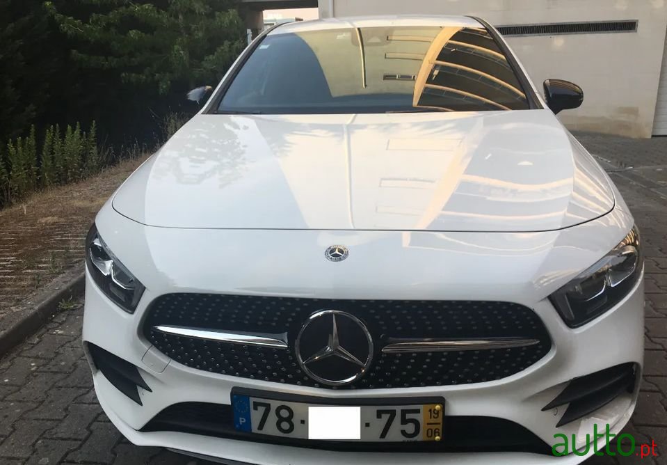 2019' Mercedes-Benz A-180 photo #3