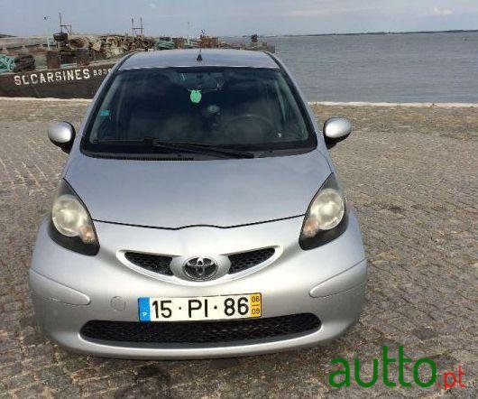 2006' Toyota Aygo photo #4