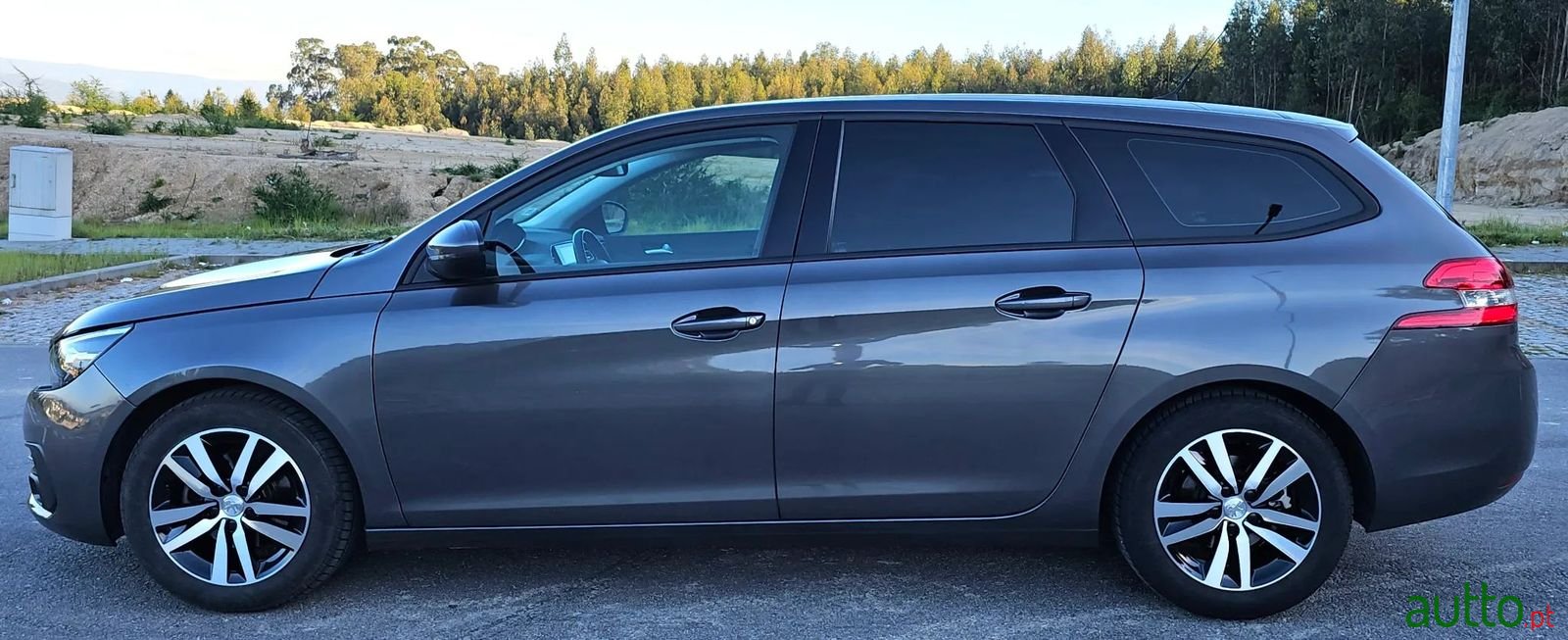 2019' Peugeot 308 Sw photo #5