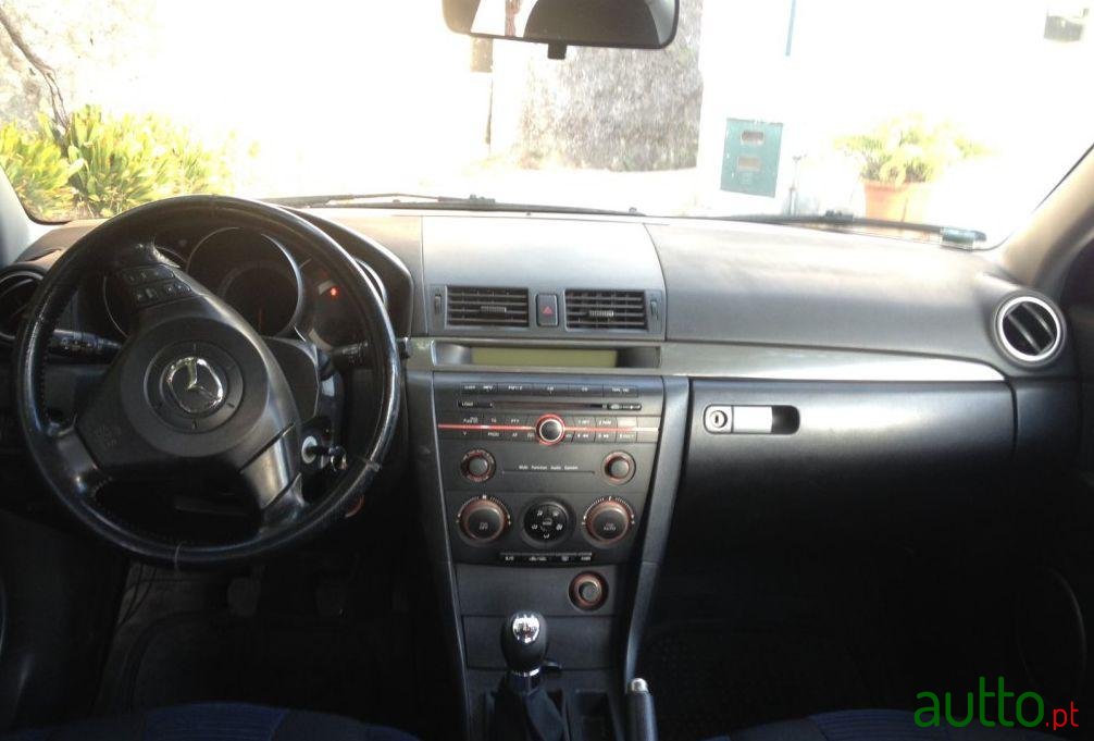 2005' Mazda 3 MZR 1.6 cd sport photo #1