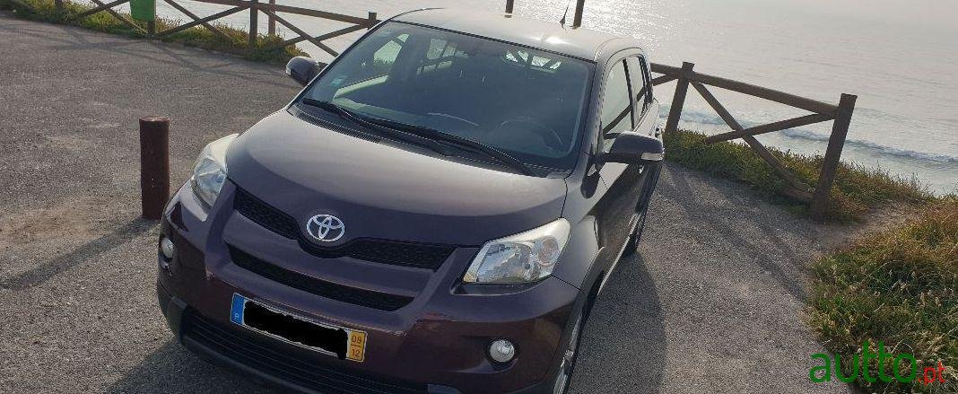 2009' Toyota Urban Cruiser photo #1