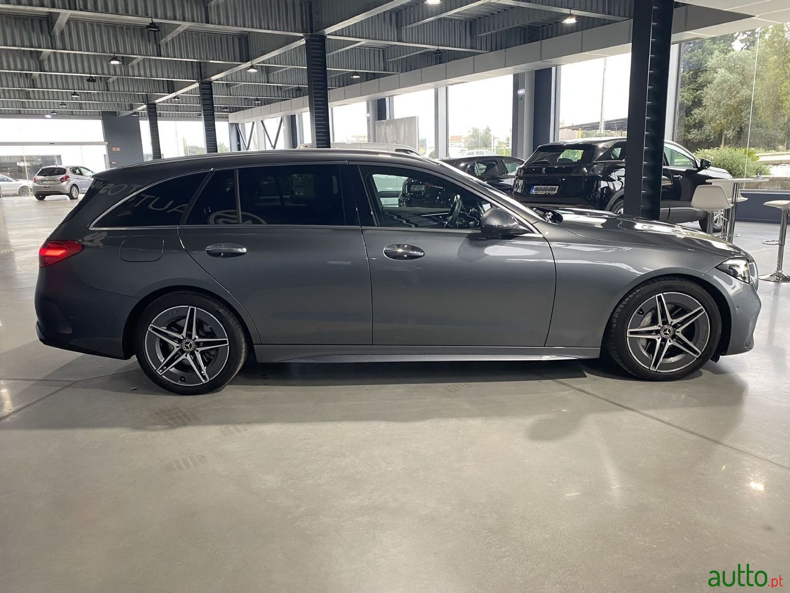 2022' Mercedes-Benz C-300 photo #5