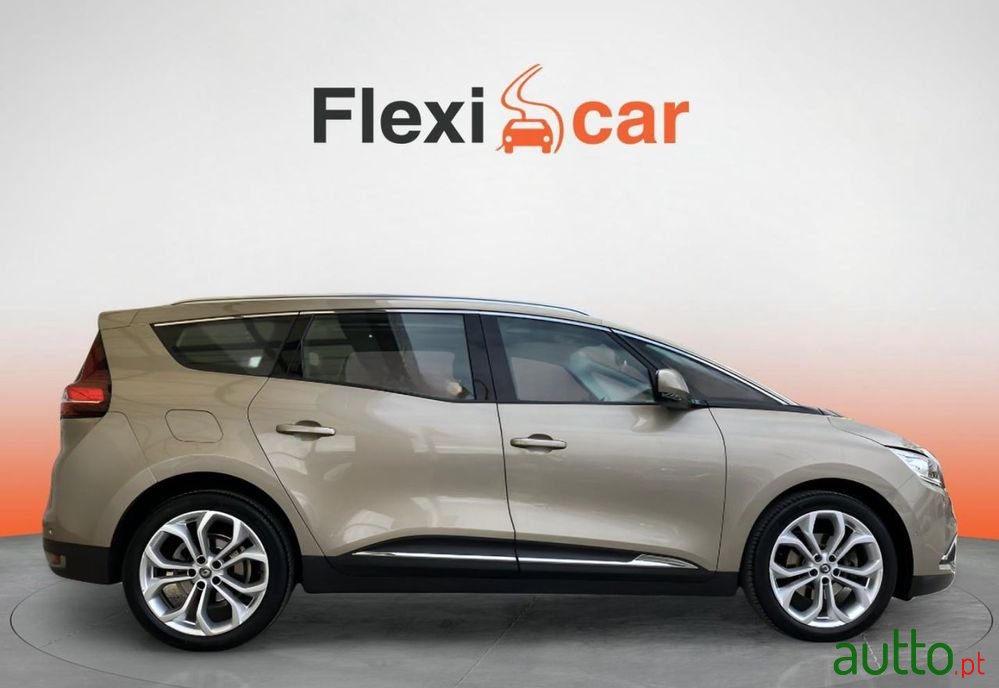 2017' Renault Scenic photo #2