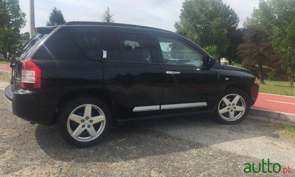 2007' Jeep Compass photo #4