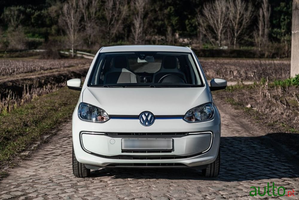 2016' Volkswagen e-up! photo #3