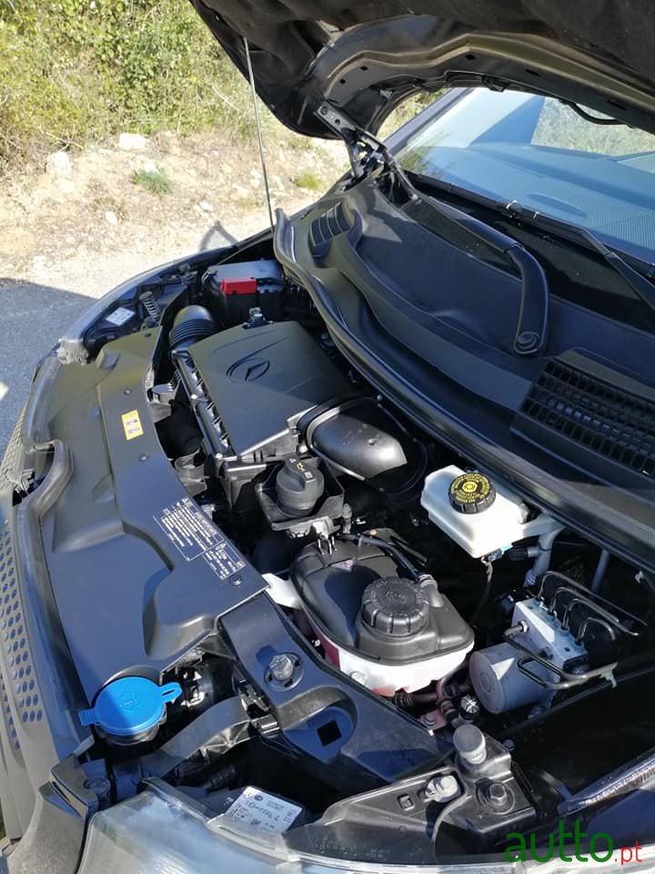 2011' Mercedes-Benz 380 photo #4