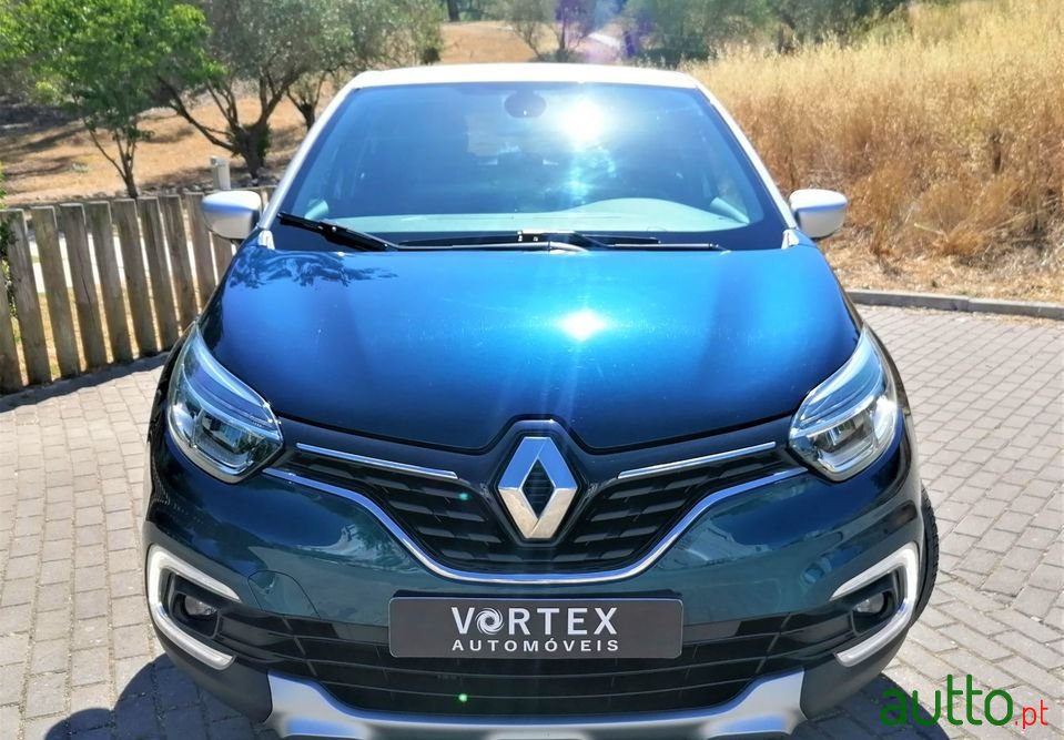 2017' Renault Captur photo #2