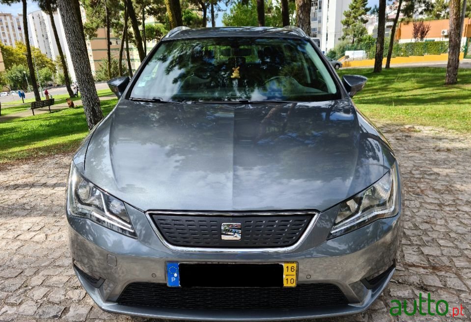 2016' SEAT Leon St photo #2