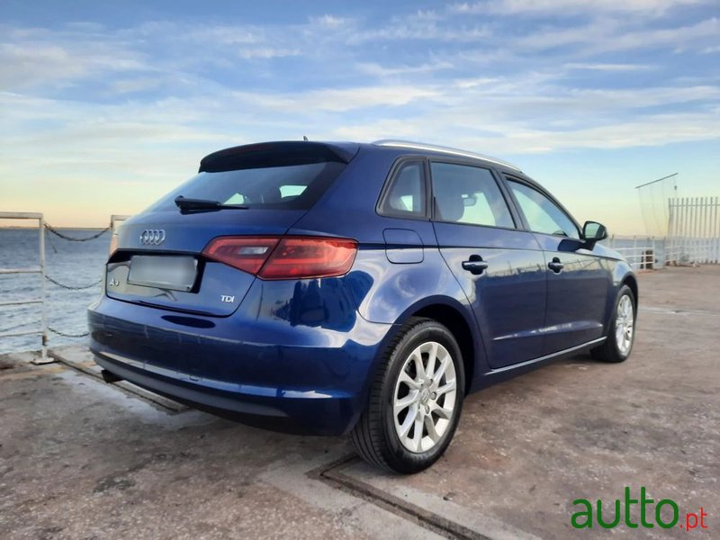 2015' Audi A3 Sportback photo #3